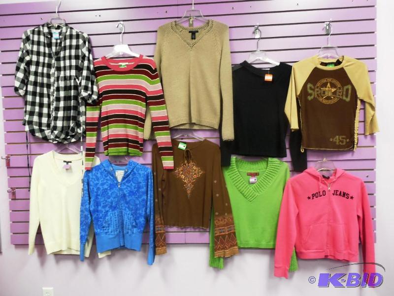 Lot of 10 Name Brand Long Sleeve Tops & Sweaters & Hoodies Size Medium