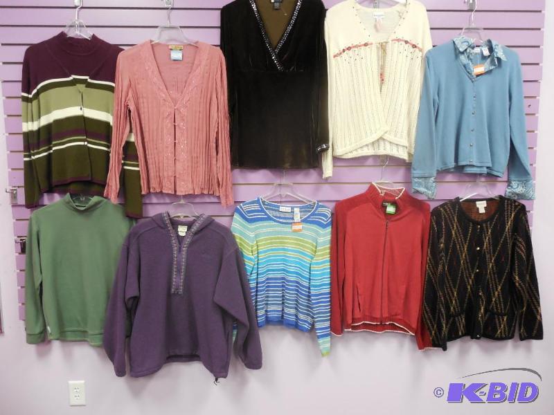 Lot of 10 Name Brand Long Sleeve Tops & Sweaters & Hoodie Size Large