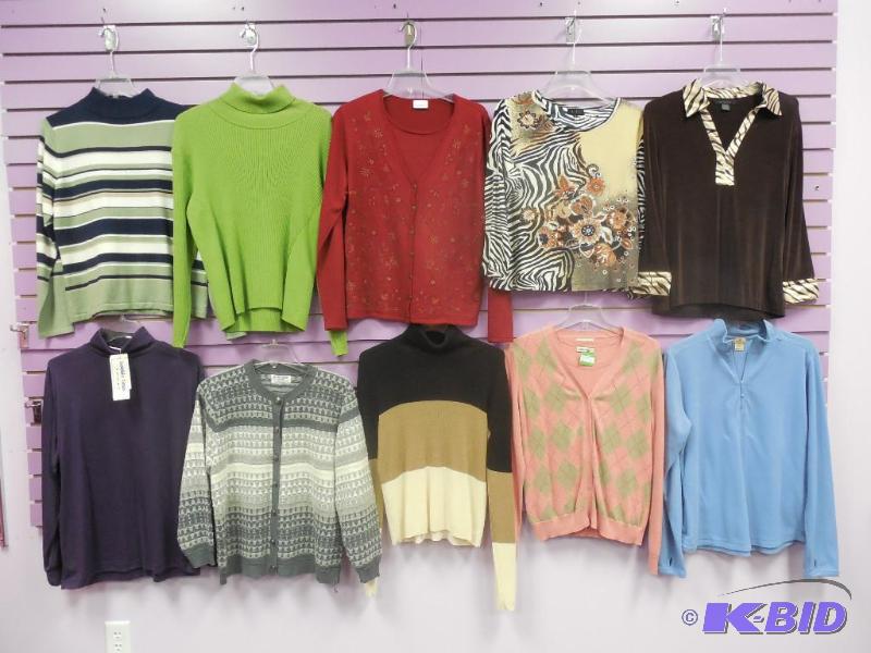 Lot of 10 Name Brand Long Sleeve Tops & Sweaters & Hoodie Size Large