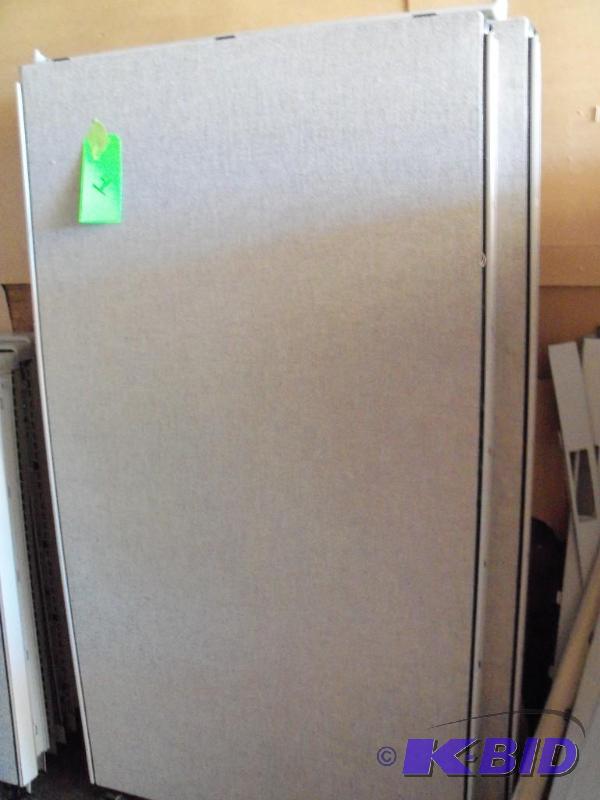 OFFICE CUBICLE WALL PIECE APPROX 45&quot X 4...