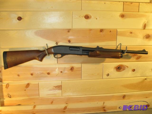 lot 29 image: Remington 870 express Magnum, 12 gauge, smoot...