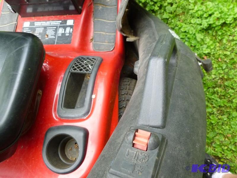Craftsman DLT 3000 Riding Lawn Mower, Comes W... | Manannah #111