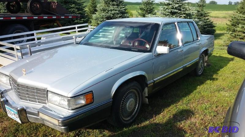 1992 Cadilliac DeVille Sedan