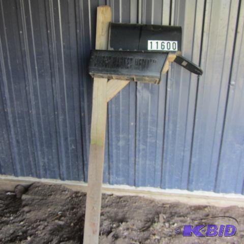 Mailbox Stand, Pine Pole