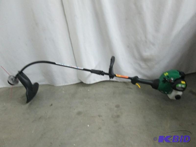 Weed Eater 16 Curved Shaft Gas Grass Trimmer