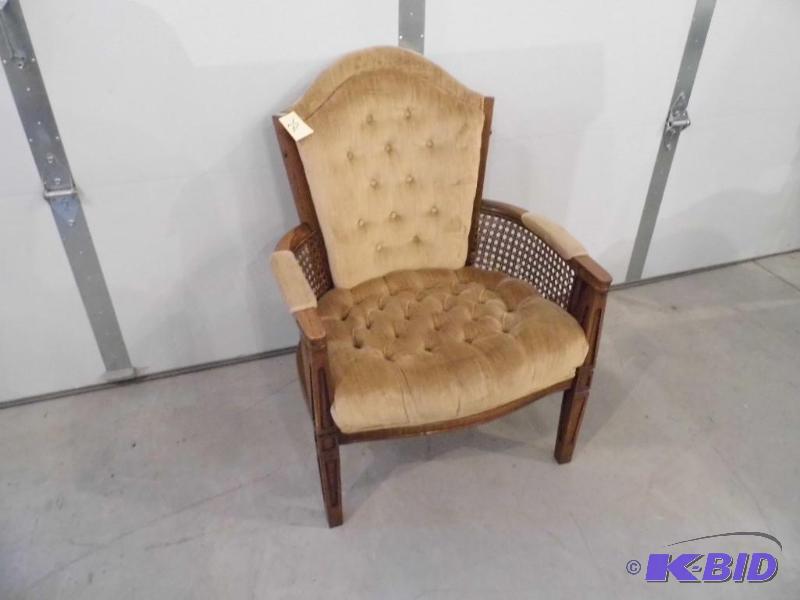 lot 25 image: Chair