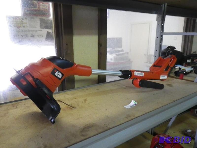 Black &amp Decker battery weed whip, no batt...