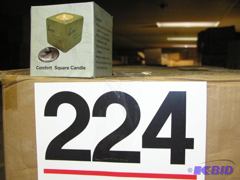 Comfot square candle in box