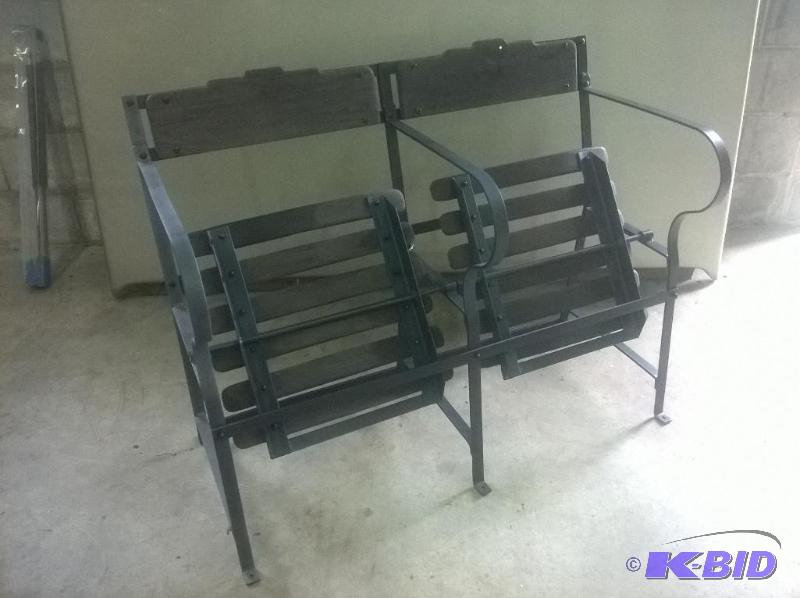 WM34439FF New Woods &amp Willow Folding-Seat...