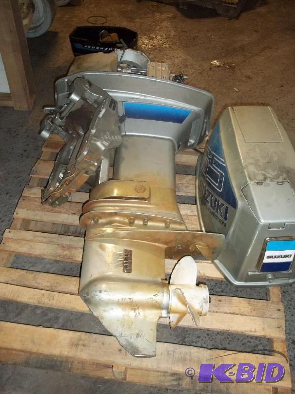 Suzuki DT65 Outboard Boat Motor | ML Boat Motors and Repair Manuals | K-BID
