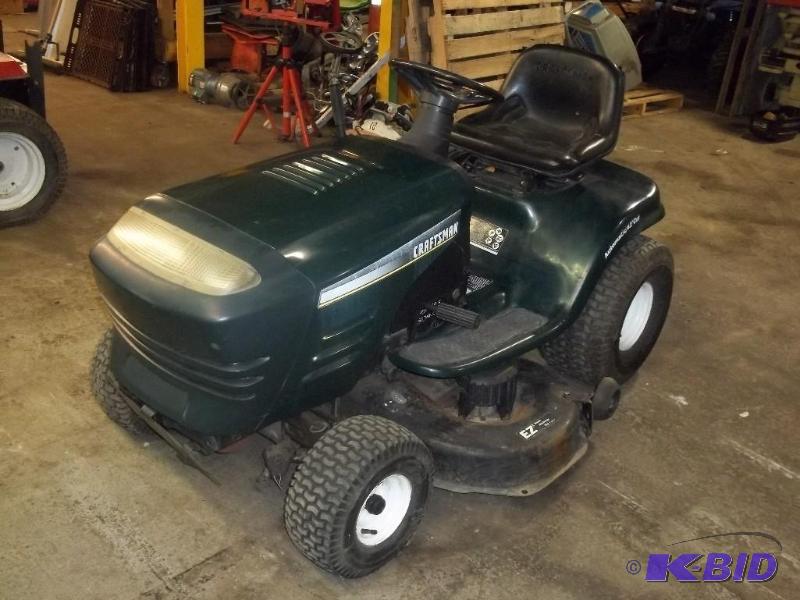 Craftsman Riding Lawn Mower  Garden Tractor