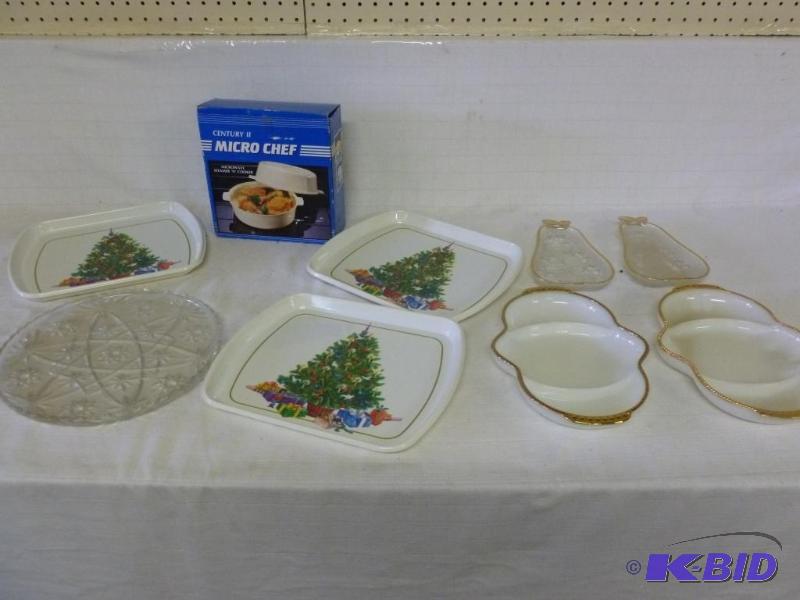 lot 114 image: This lot consists of two vintage gold plated ...