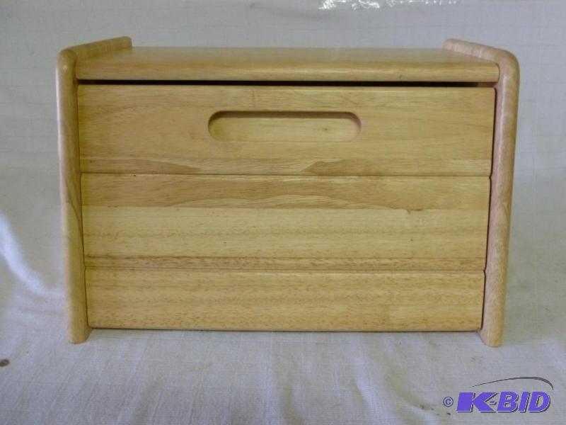 lot 183 image: Solid wood bread box that measures 9.5" ...
