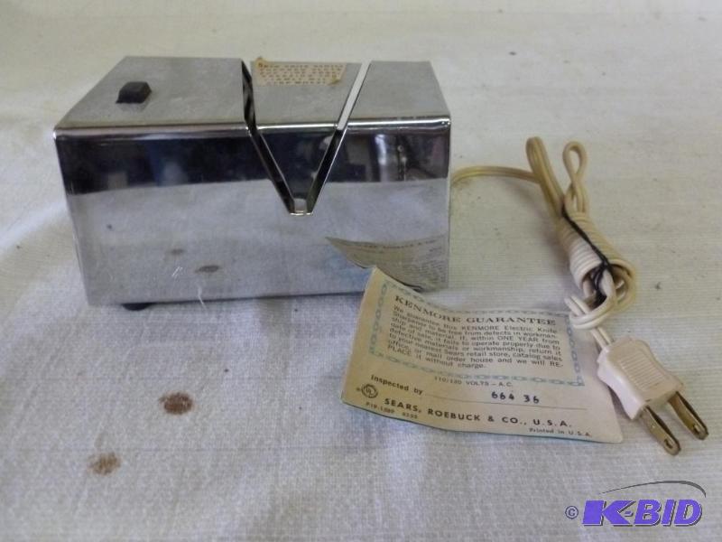 lot 187 image: Vintage Sears Kenmore Knife Sharpener, new wi...