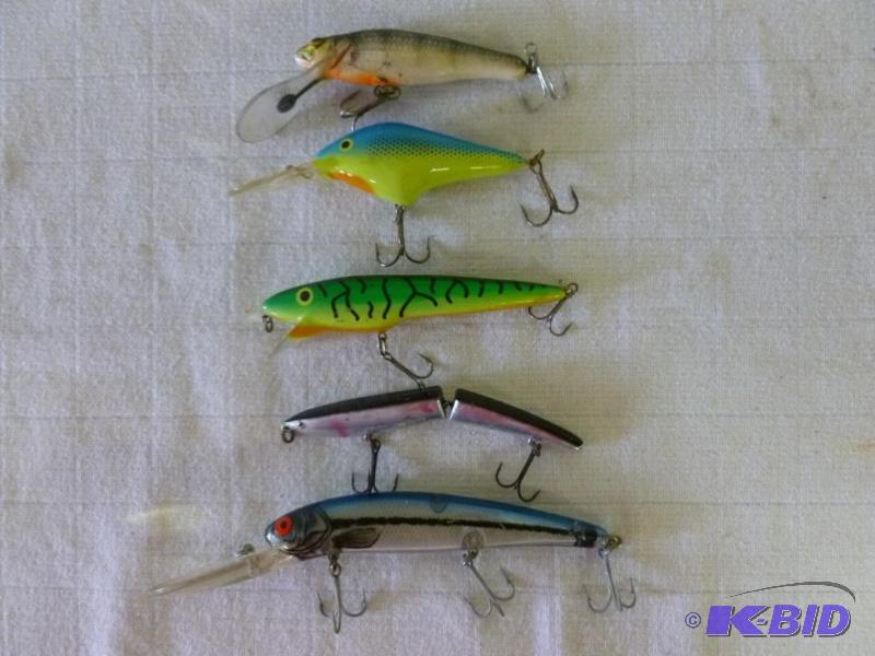 lot 28 image: Lot of five large fishing crank baits, good u...