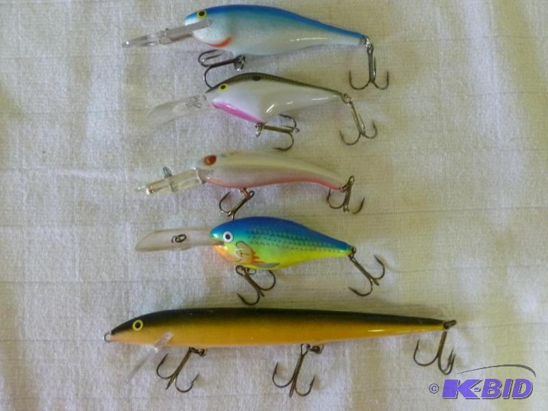 lot 30 image: Lot of five large fishing crank baits, good u...