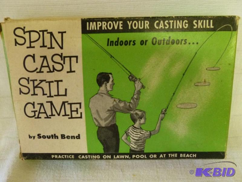 lot 37 image: Vintage South Bend spin cast skil game, comes...