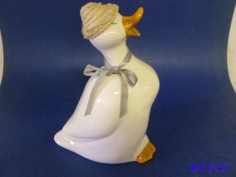 lot 75 image: Beautiful porcelain goose decoration that mea...