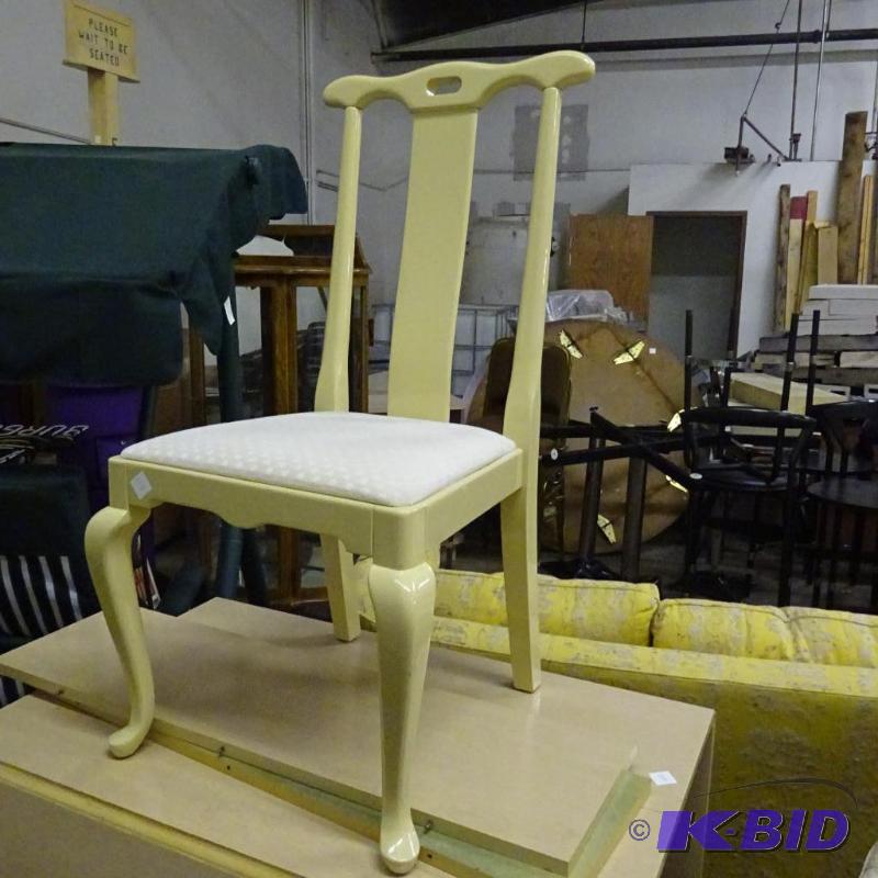 lot 115 image: Kitchen chair. Very clean...