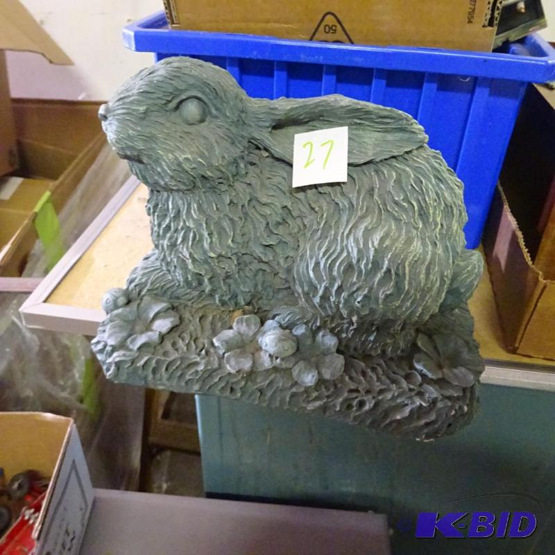 lot 27 image: Outdoor rabbit lawn decoration...