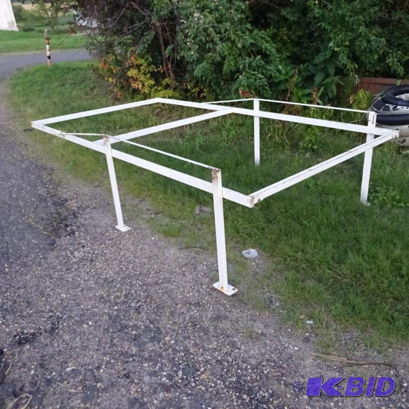 lot 4 image: Steel truck ladder rack for Ford Pickup....