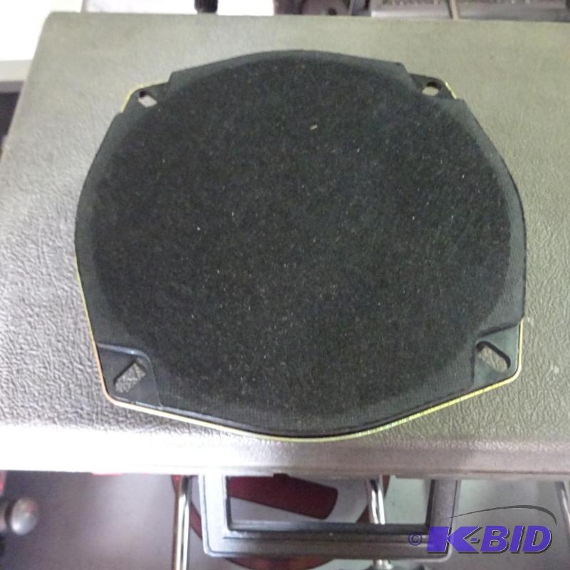 lot 56 image: Brand new Saturn 6.5 speaker. 21020214...