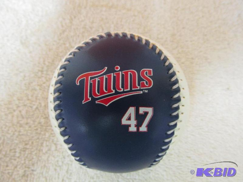 Twins Souvenir Ball