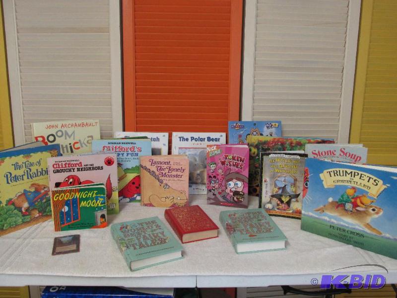 Lage Lot of Kids Books