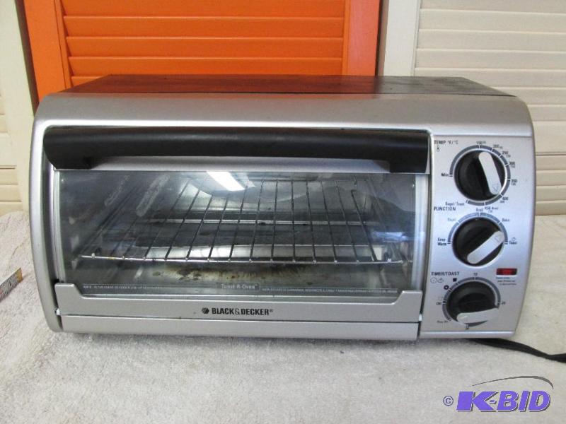 Black and Decker Toaster Oven