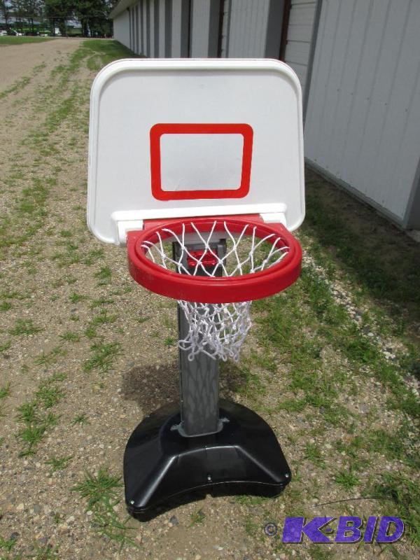 Adjustible Height Basketball Hoop for Little Guys