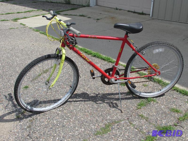 Adult Bicycle - Fury Roadmaster - 10 Speed