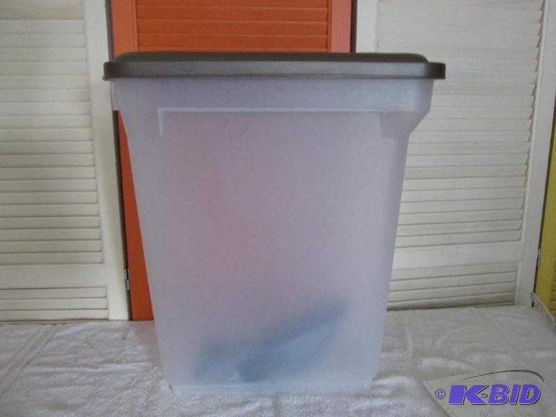 Pet Food Bin