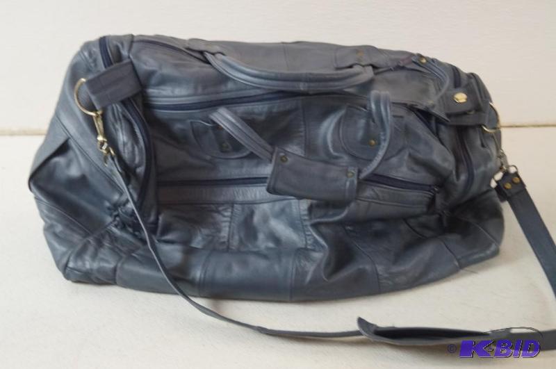 leather travel bag