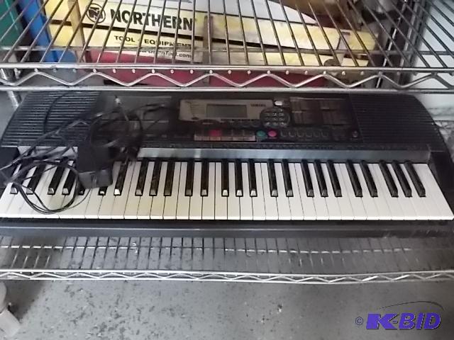 Yamaha PSR 225 Electric Key Board...