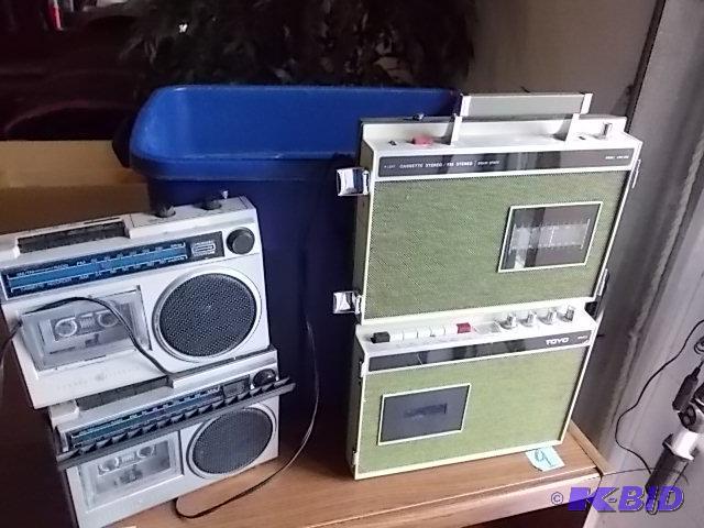Rubbermaid Tote With 4-Cassette Players...
