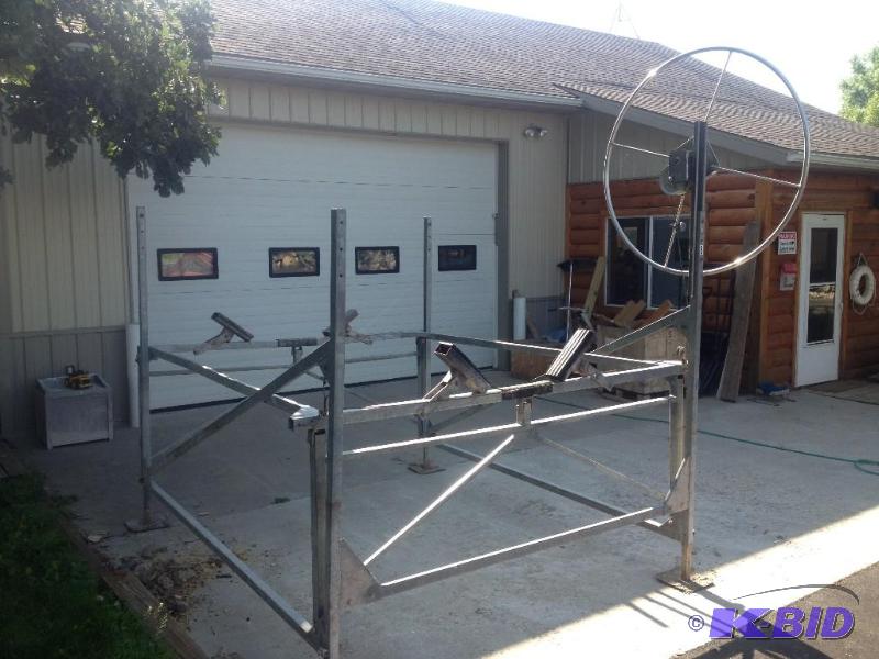 lot 34 image: Shore launcher aluminum&nbspcantilever boat ...