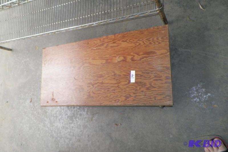 lot 14 image: Cart wWheels 16 x 36
