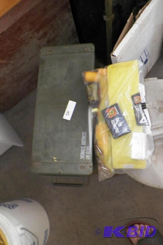lot 50 image: Gun Cleaning Supplies & Ammo Box