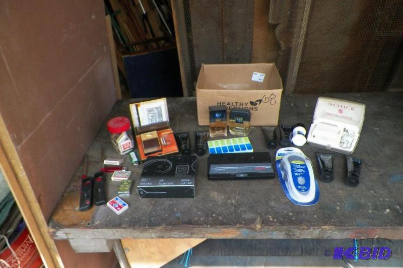 lot 68 image: Personal Items