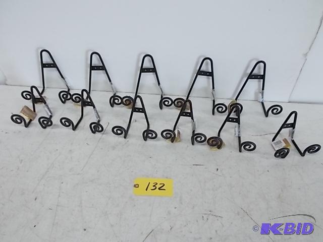 lot 132 image: (5) 7" & (6) 5" Plate Hangers, ...