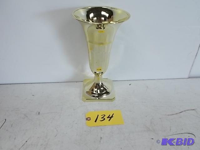 lot 134 image: (53) 12" Gold vases...
