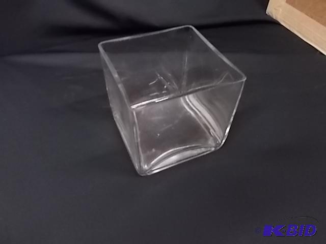 lot 185 image: (48) 4" x 4" Cube...