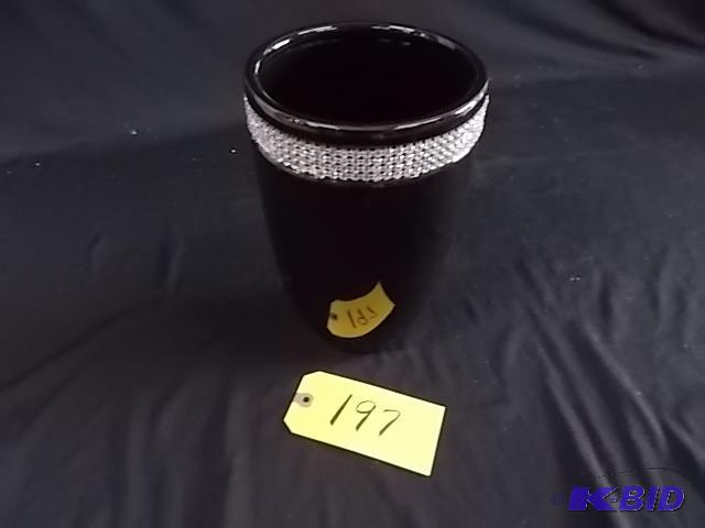 lot 197 image: (25) 10" Black Vase...