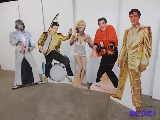 lot 207 image: (4) Elvis Pressley & (1) Marilyn Monroe C...