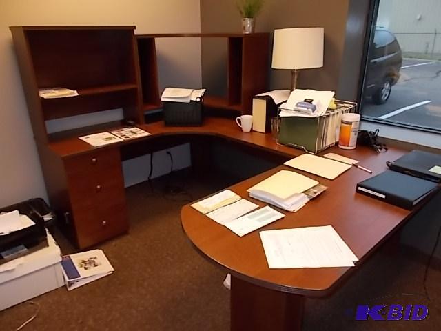 lot 274 image: Office Desk...