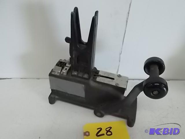 lot 28 image: BK Floral Pick Machine, Works...