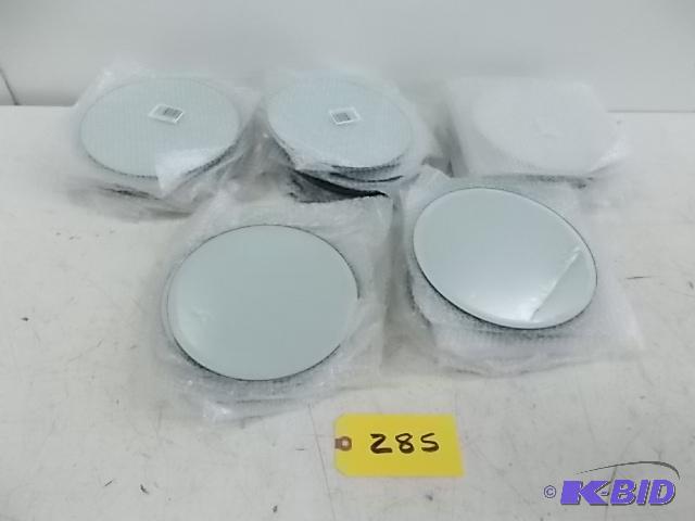 lot 285 image: (45) 8" Table Mirrors...