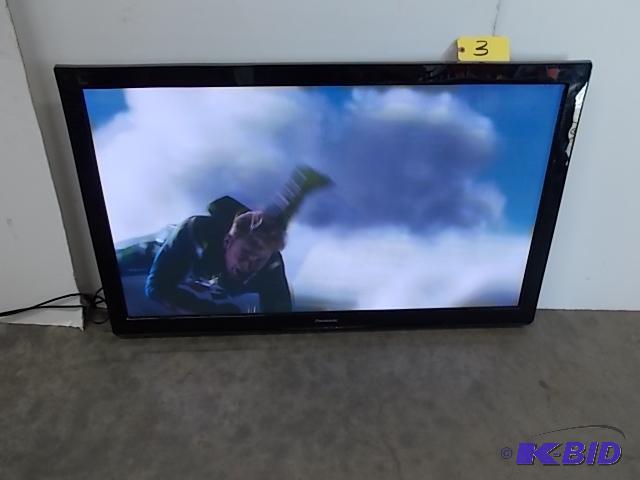 lot 3 image: Panasonic Viera Model TC-50PX34 50" Plas...