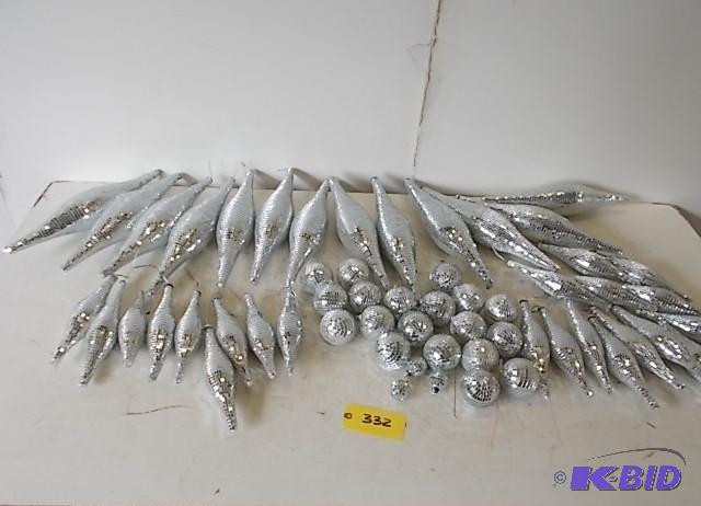 lot 332 image: (55) Asstd Mirror Pennants & Balls...