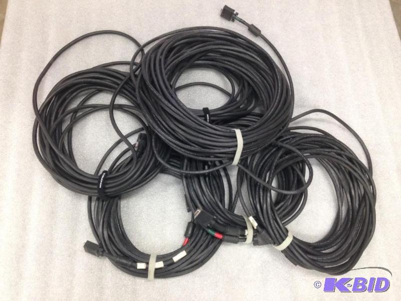 lot 345 image: (5) 50 VGA Cables...